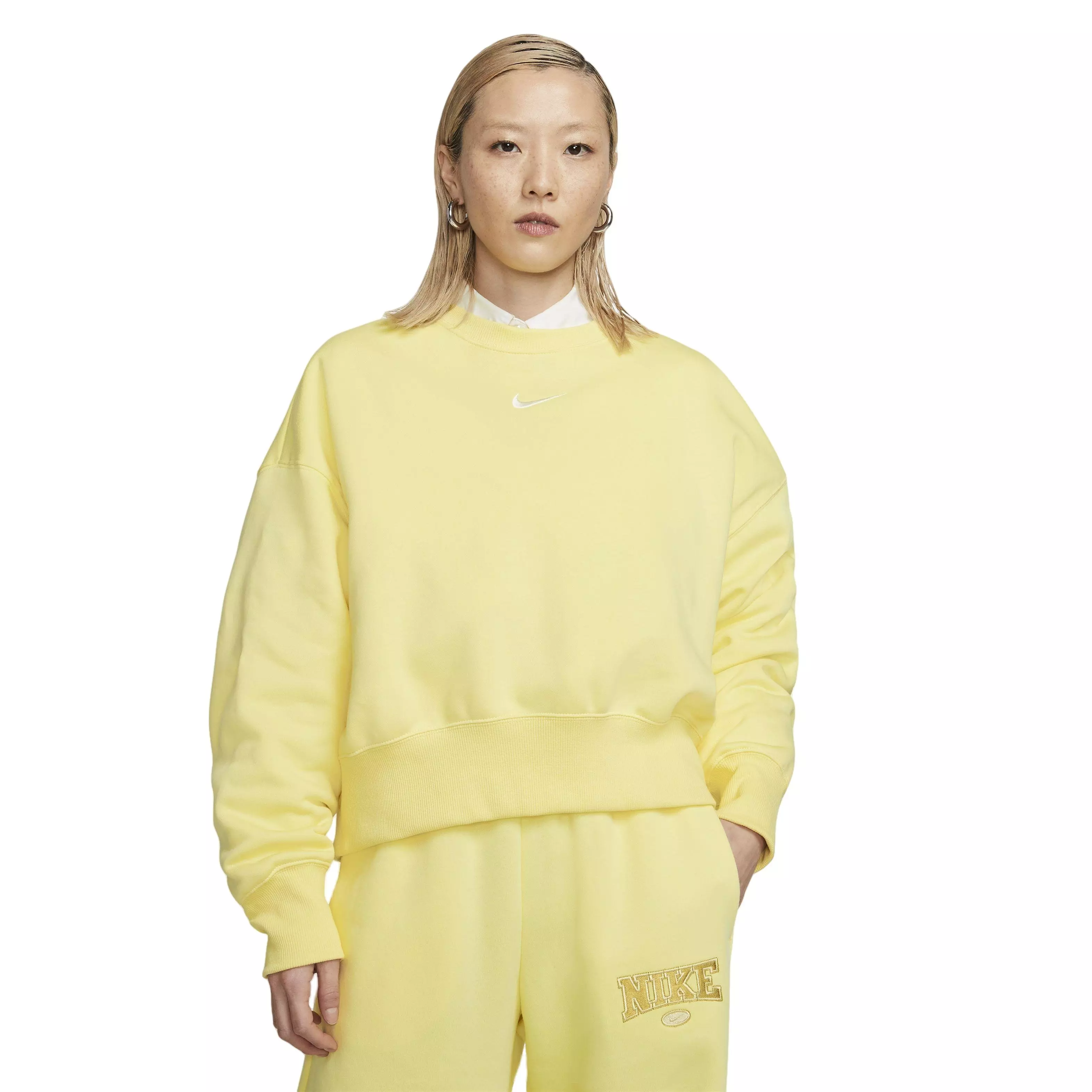 Nike discount sweatshirt yellow